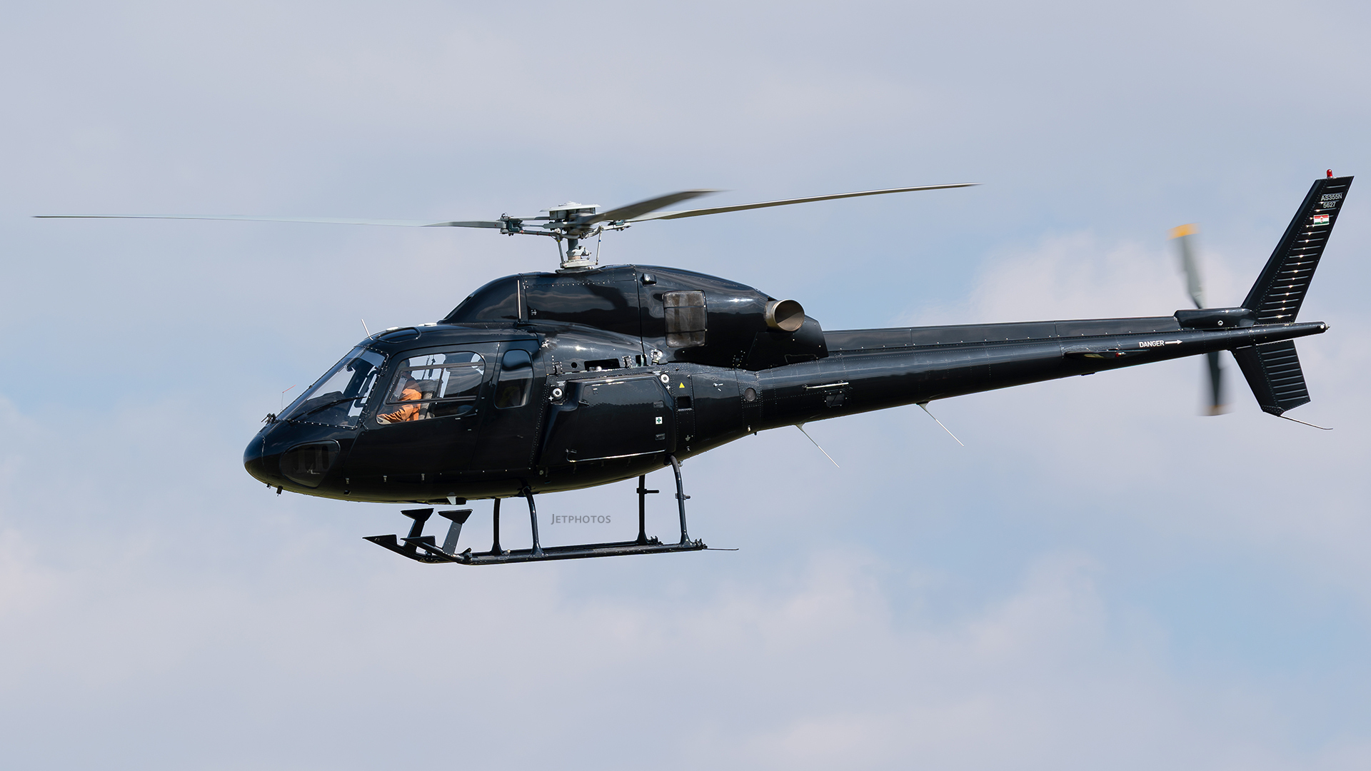 Airbus AS355 helikopter