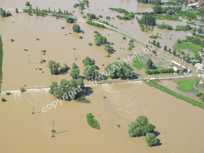 Kárfelmérés, Árvízvédelem, Sajtó: árvíz