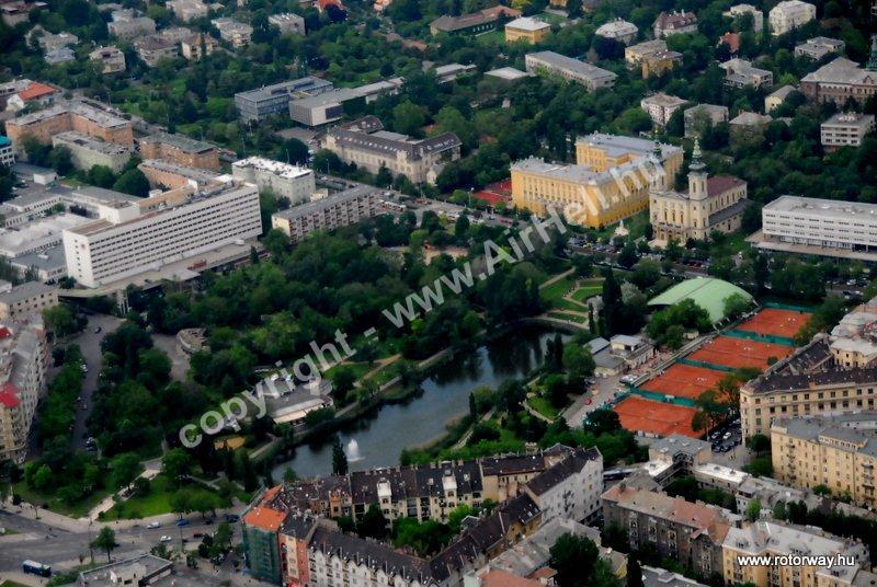 Helikopteres városnézés, 2010. május Ajándék utalvány: budapest