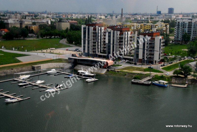 Helikopteres városnézés, 2010. május Ajándék utalvány: Prestige lakópark