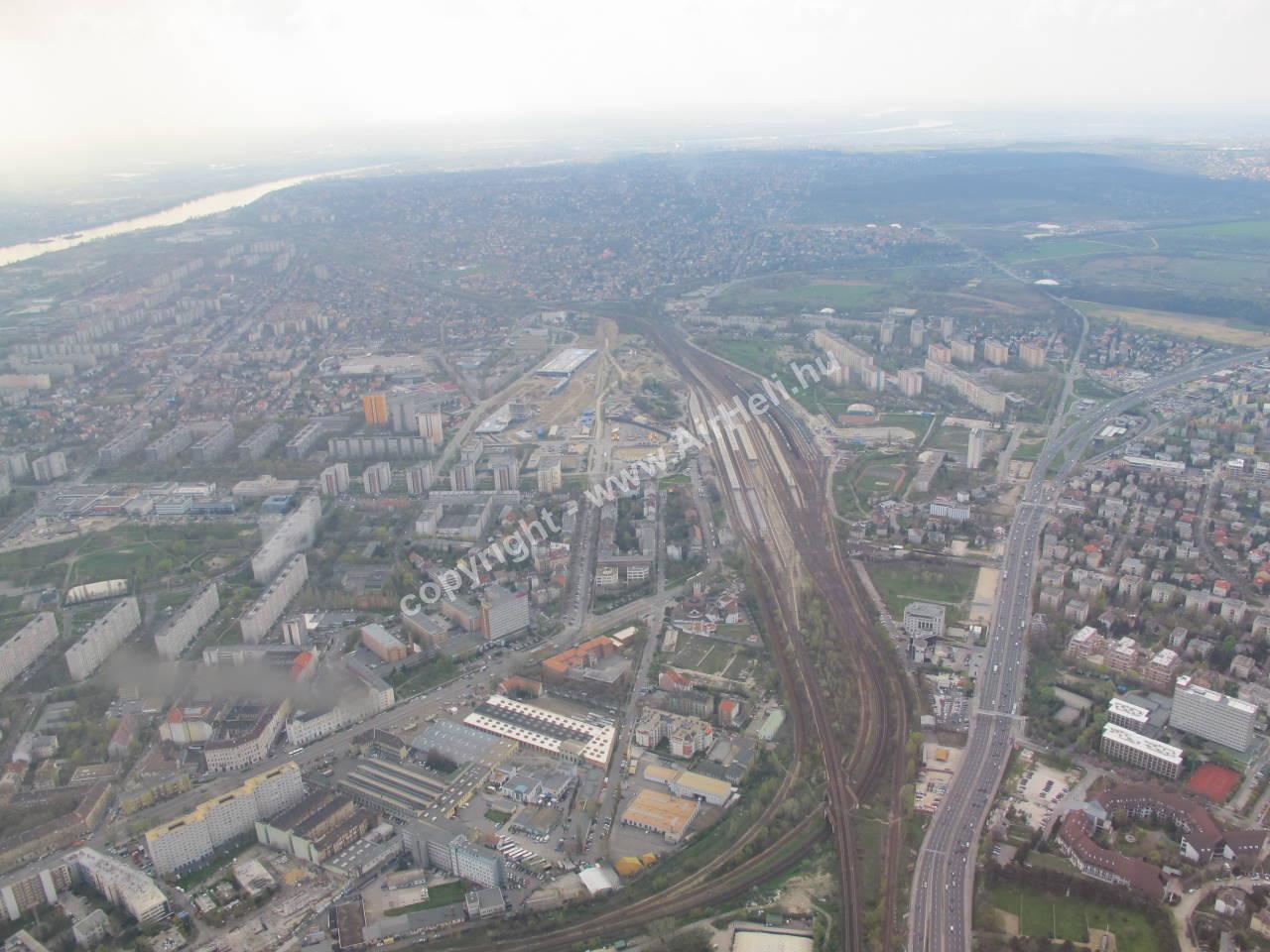 2010. április - helikopteres városnézés: helikopter Budapest