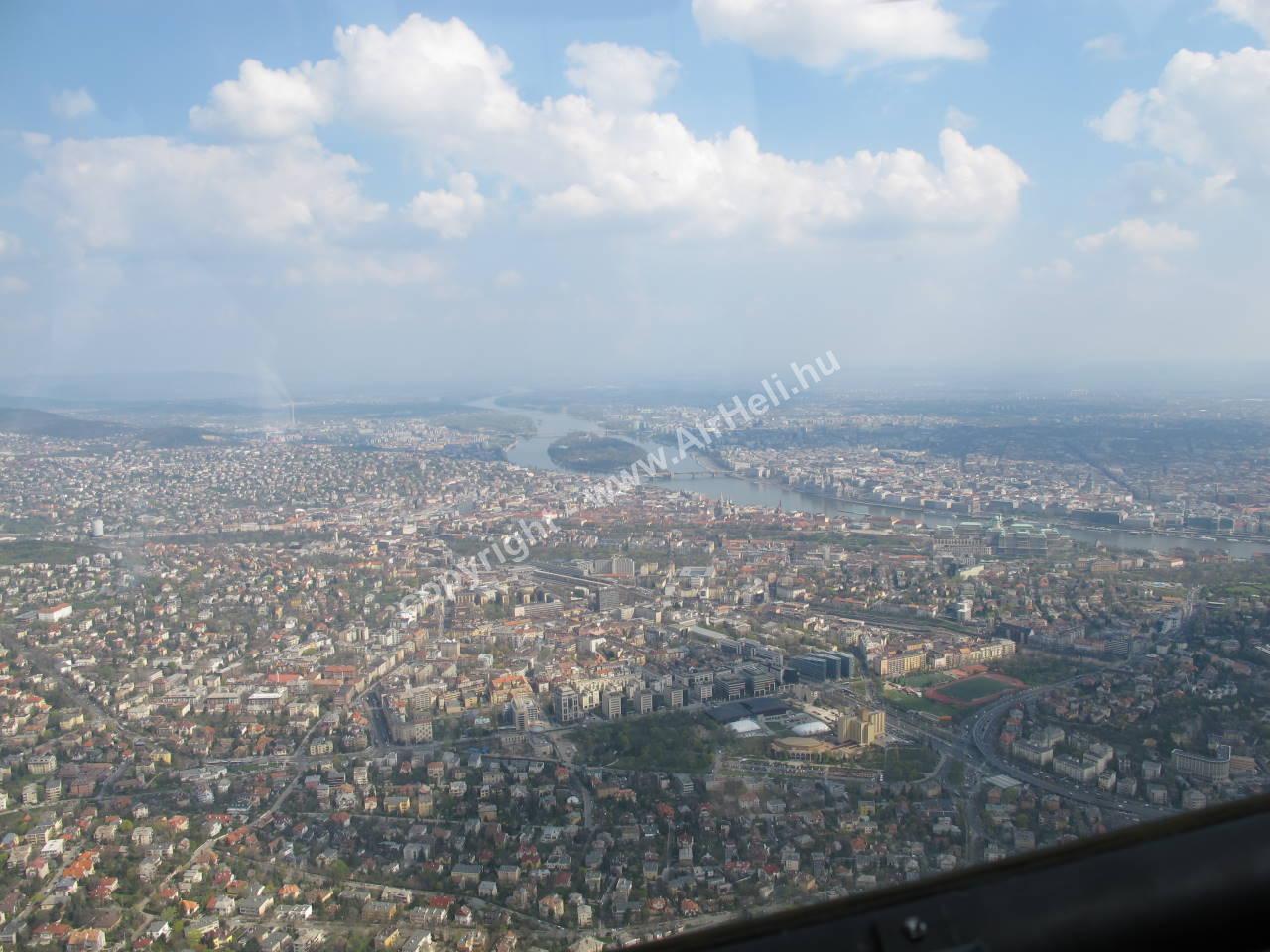 2010. április - helikopteres városnézés: helicopter, budapest