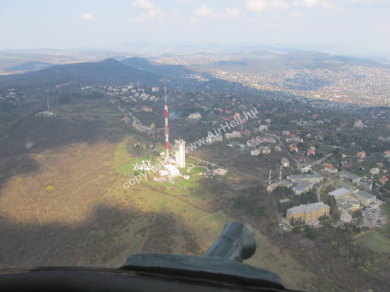 2010. április - helikopteres városnézés: TV tower, budapest