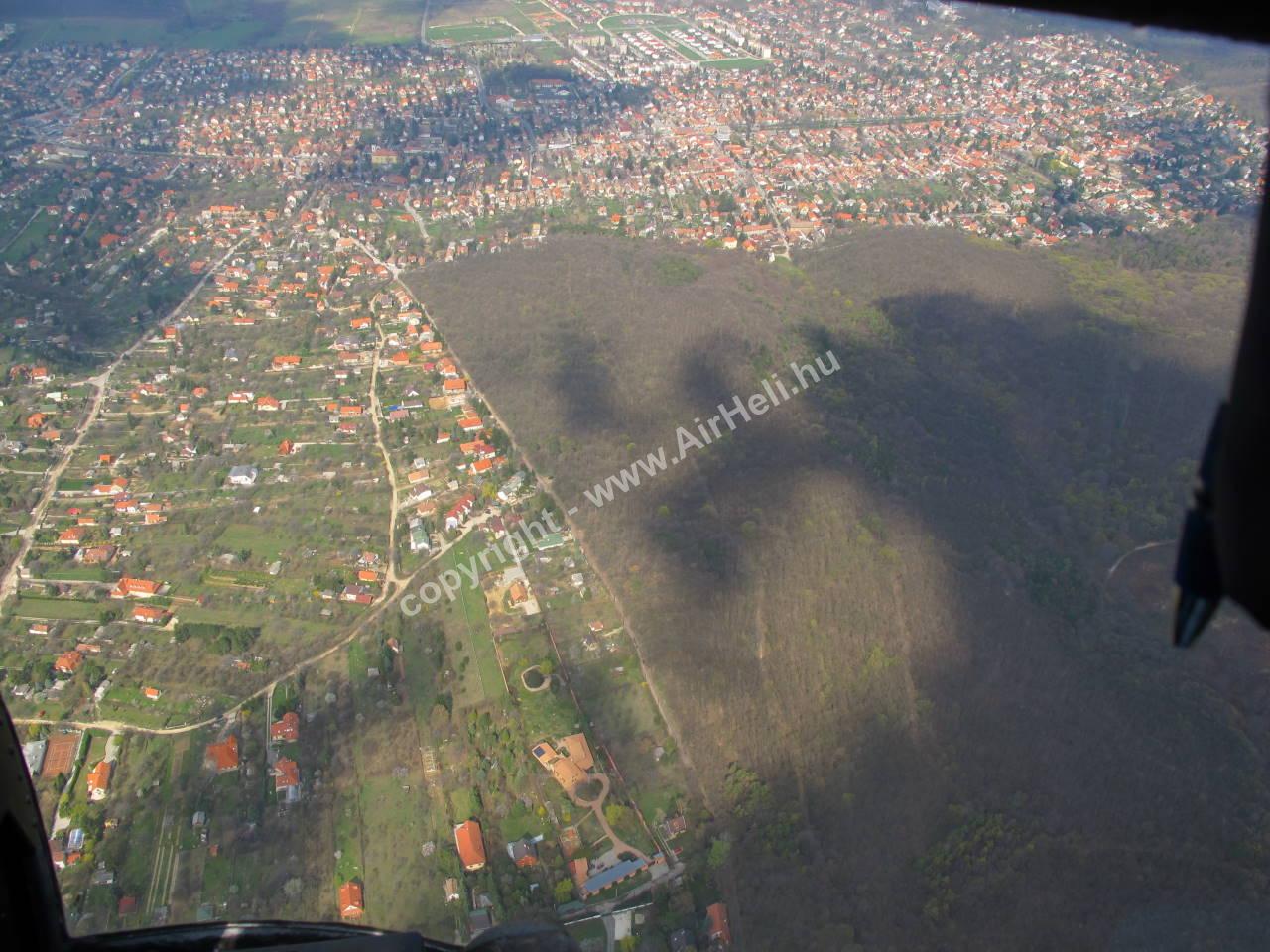 2010. április - helikopteres városnézés: helicopter, budapest