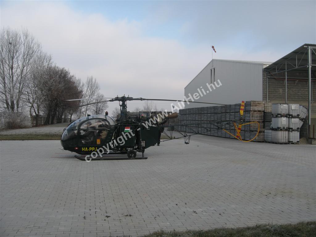 2009-ben első repülés-hurrá: Kiskunlacháza heliport Veszprém beton